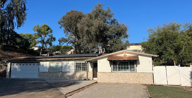 Primary Photo - 13227 Beechtree St