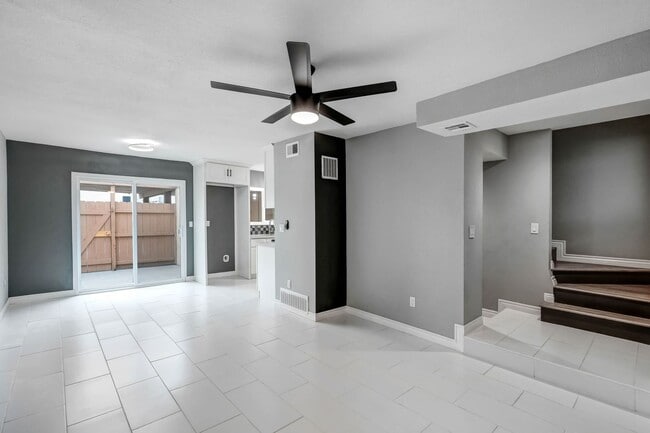 Photo - 3700 N Mountain Ave. Unit #3F House