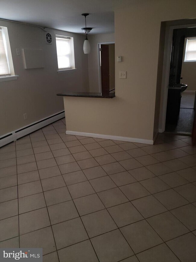 Foto del edificio - 6007 Bingham St