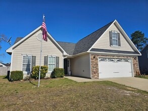 Building Photo - 275 Basket Oak Dr