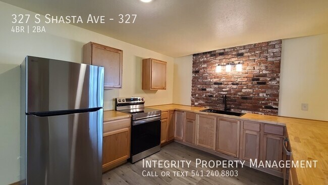 Foto del edificio - 327 S Shasta Ave