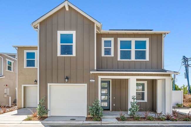 Building Photo - 1527 Wingwood Ln