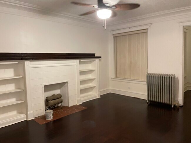 Foto del edificio - 7014 S Oglesby Ave