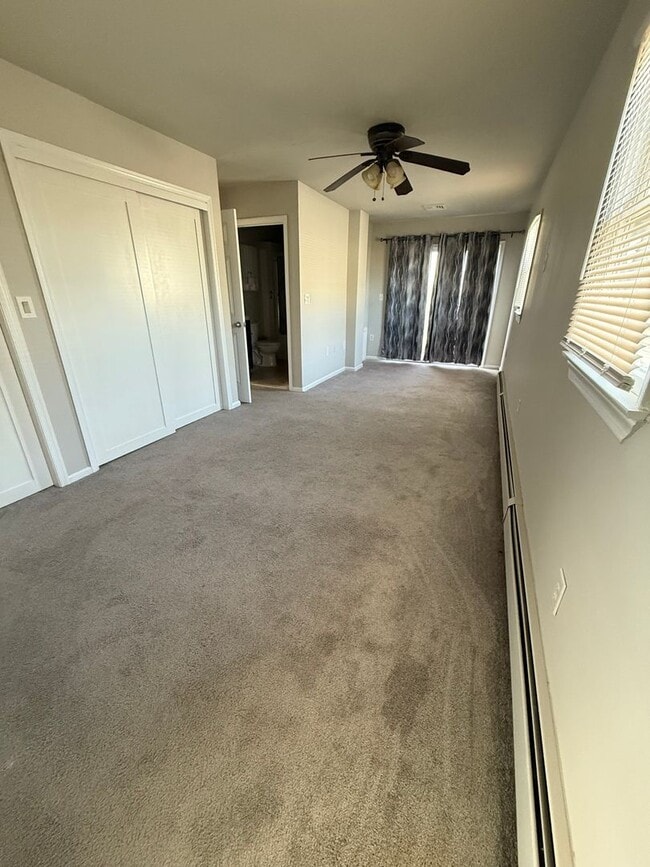 Building Photo - 5 bed / 2 Bath Neshaminy School District Single Family Home