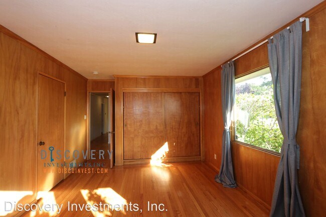 Foto del edificio - 3 br, 3 bath House - 13 Requa Place