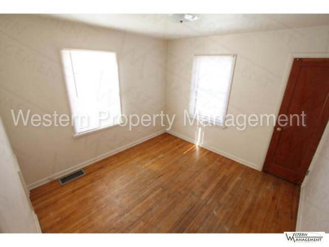 Building Photo - 2 Bed, 1 Bath House