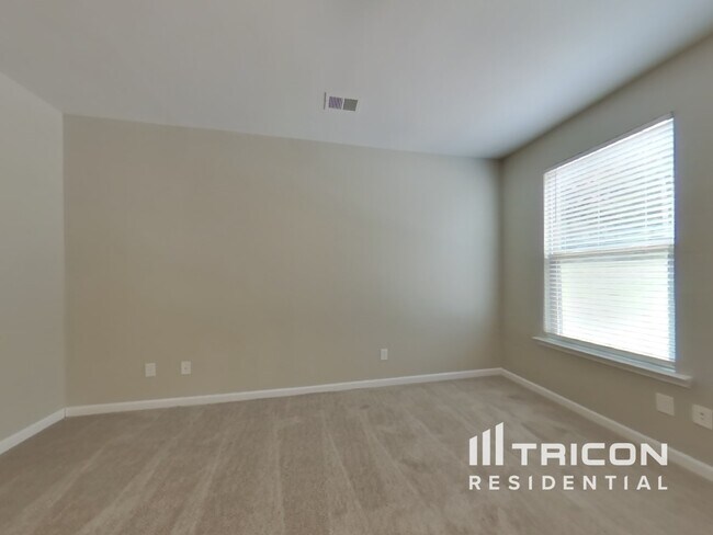 Foto del edificio - 125 Highwood Dr