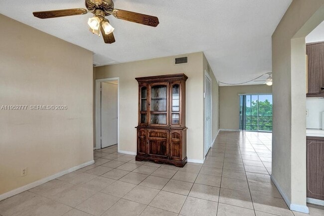 Foto del edificio - 4731 NW 10th Ct