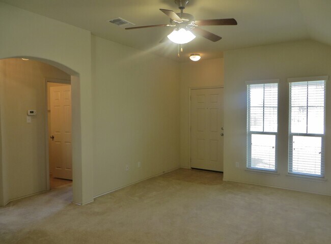 Foto del edificio - 3 Bedroom 2 Bathroom Sonterra West Home