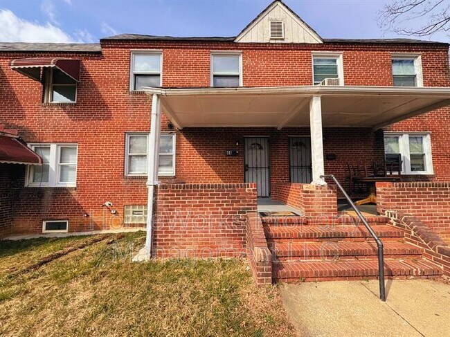 Building Photo - 44 S Kossuth St