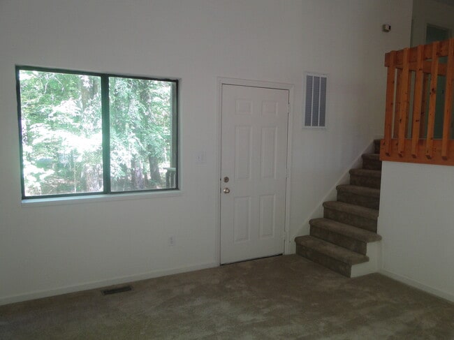 Building Photo - 1515 Partridgeberry Rd