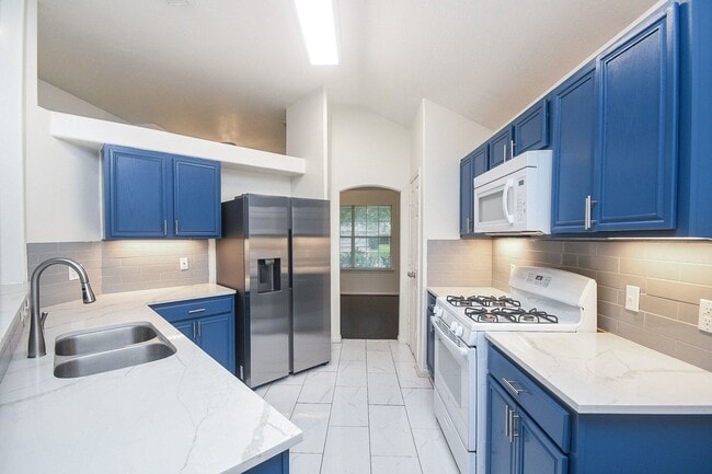 Building Photo - 13911 Sorrel Grove Ct