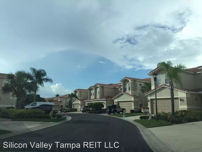 Building Photo - 10422 La Mirage Ct