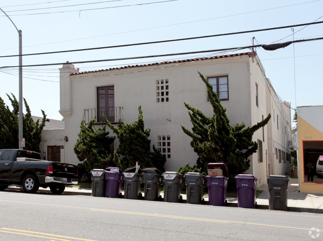Foto del edificio - 2720 E 4th St