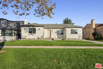 Building Photo - 3866 Westside Ave