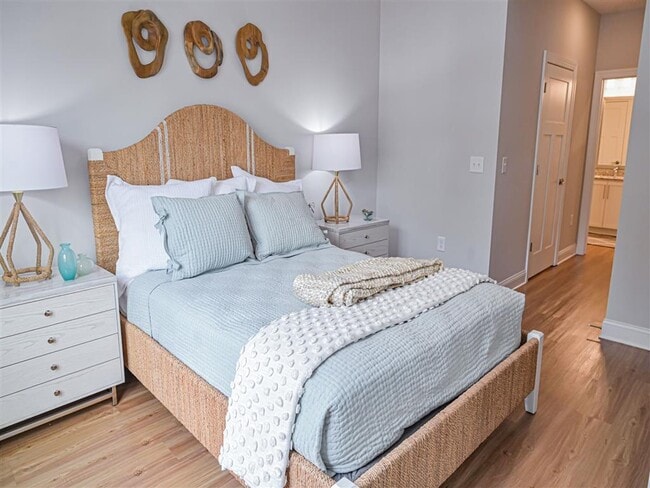 Building Photo - Hawthorne at Pine Forest