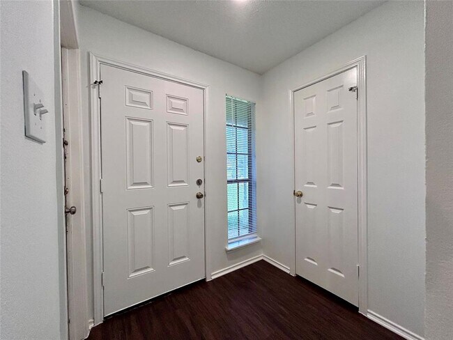 Foto del edificio - 9311 Kempler Dr