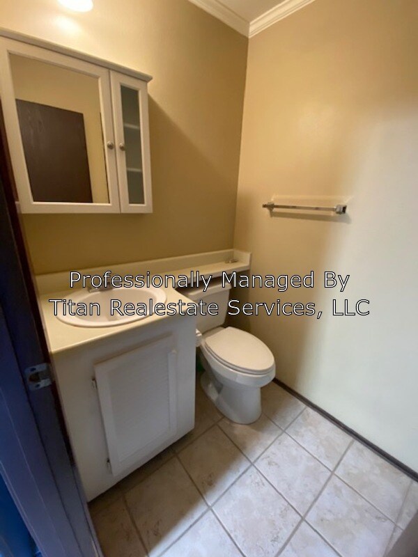 Building Photo - 200 Lodge Dr