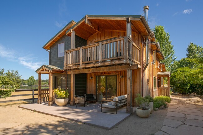 Building Photo - 2615 Krill Rd