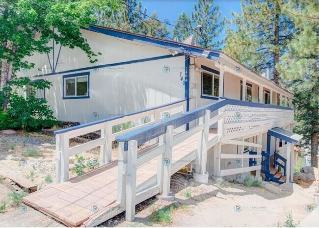 Foto del edificio - Stylish Tahoe Retreat with Modern Kitchen ...