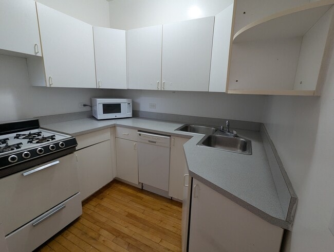 Foto del edificio - 4406 N Rockwell St