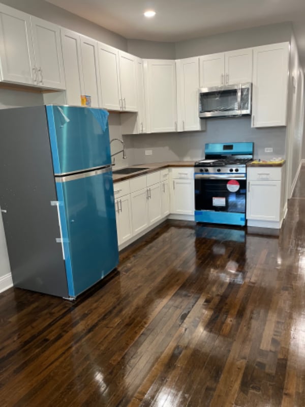 Photo - 5921 W Corcoran Pl Apartment