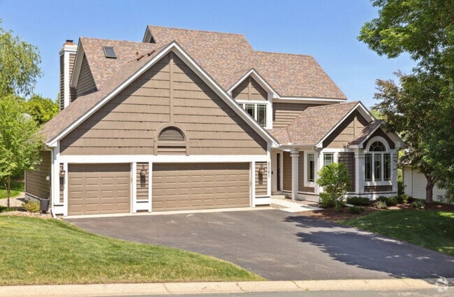 Building Photo - 6561 Promontory Dr