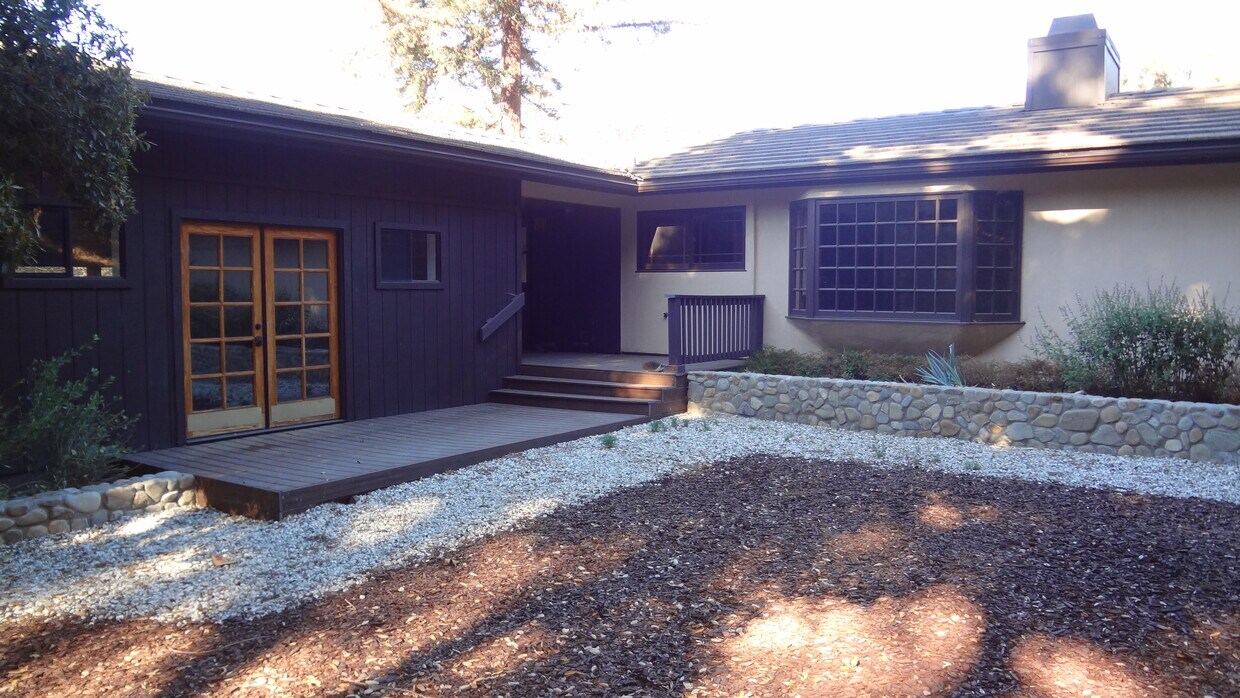 Foto principal - 18000 S Mountain Rd