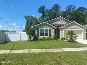 Building Photo - 45013 Amhurst Oaks Dr
