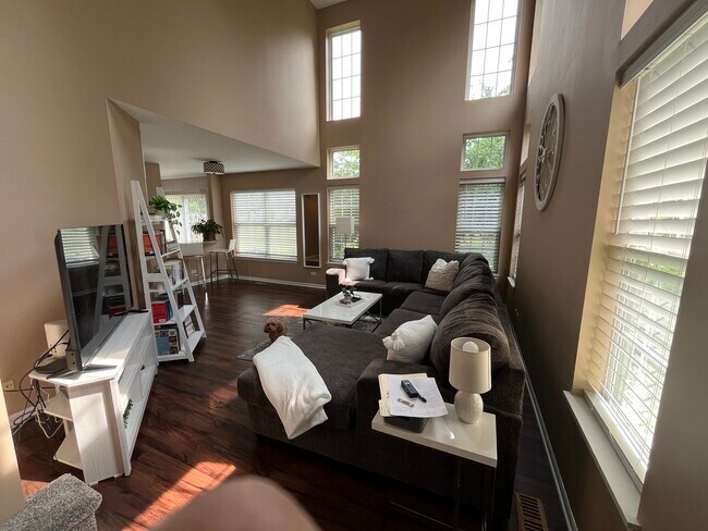 Foto del edificio - 10520 Thornton Way