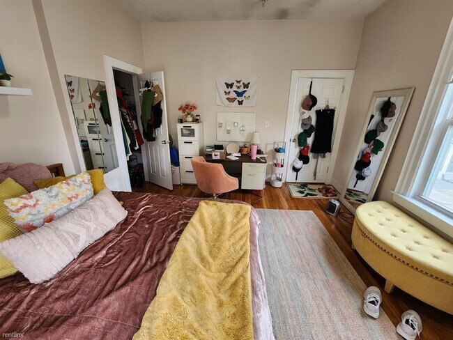 Building Photo - 4 br, 2 bath House - 11 Wadsworth St # 101 1