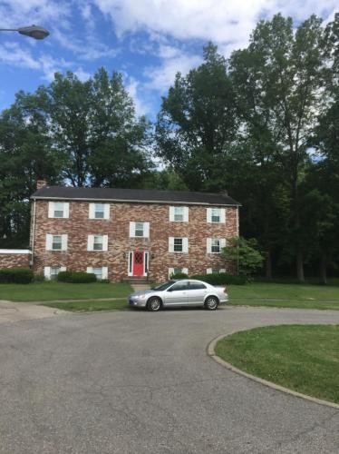 Primary Photo - 1525 Stewart Cir NW