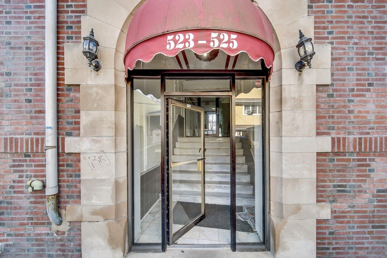 Foto principal - 523-525 34th St