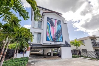 Building Photo - 520 SW 5th St