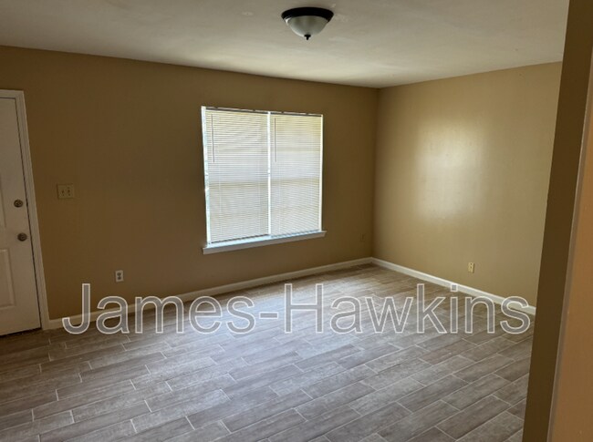 Foto del edificio - 940 Pebblebrook Dr