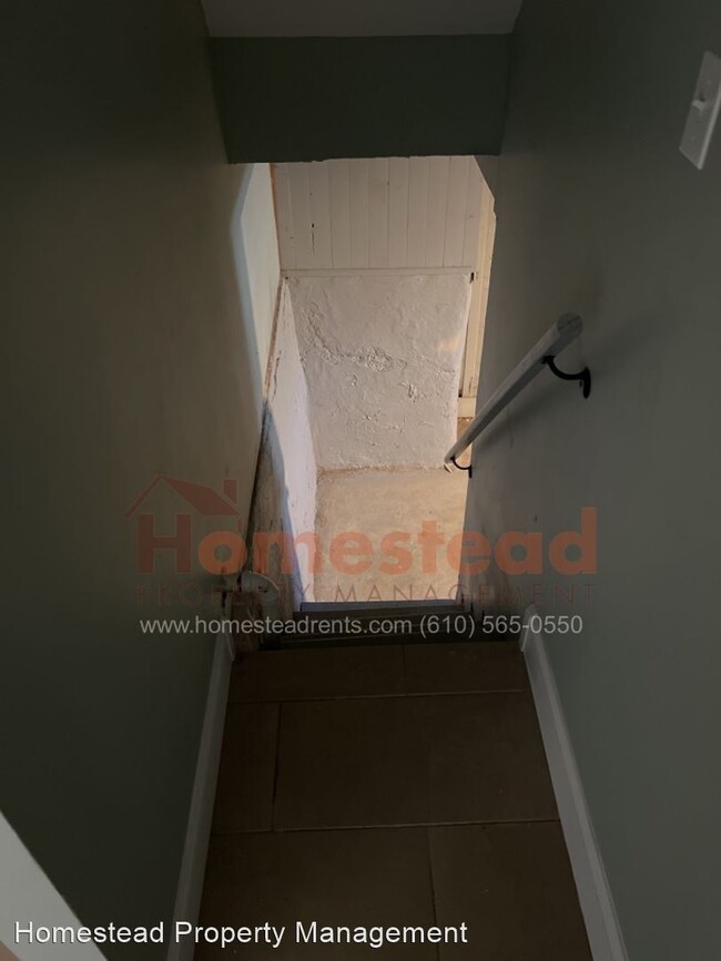 Building Photo - 3 br, 1.5 bath House - 129 Ervin Ave