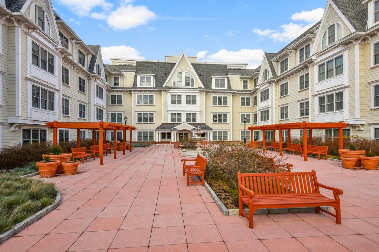 Photo - 225 Stanley Ave (Mamaroneck, NY)