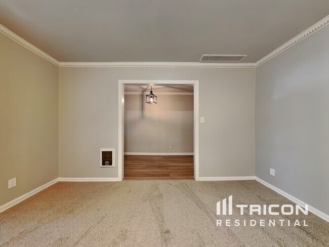 Foto del edificio - 5547 Stoneybrook Ct SE