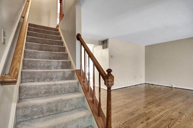 Building Photo - 8260 Black Haw Ct