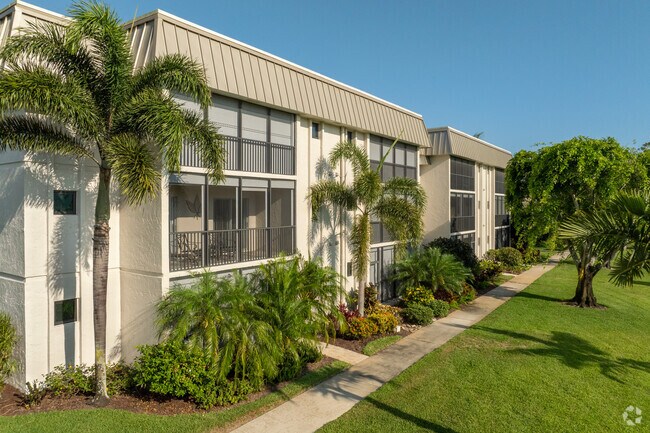 Foto del edificio - Hidden Lake Villas