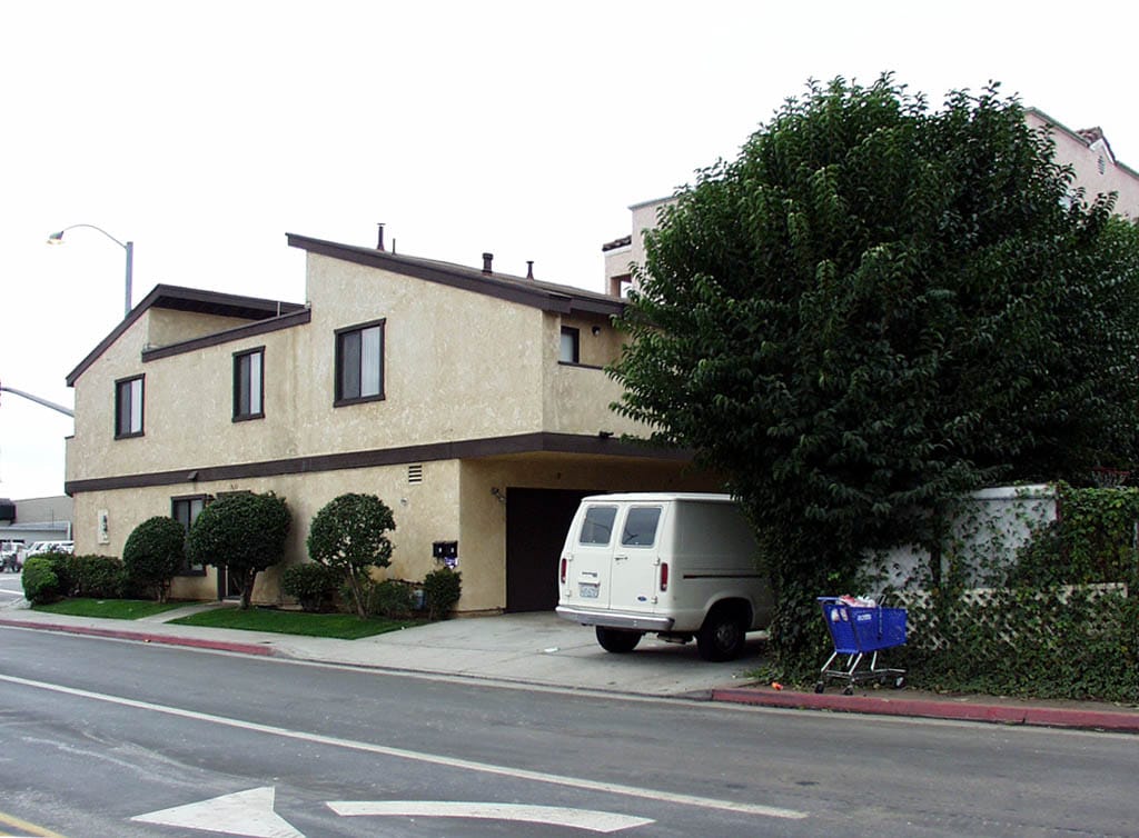Alternate view - 7611 Warner Ave