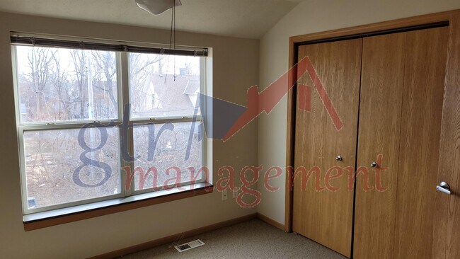 Building Photo - 2407 N 16th St