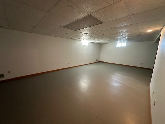 Foto del edificio - 532 E Corning Rd