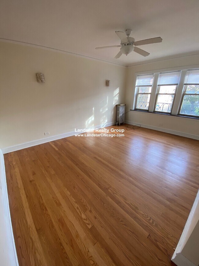 Foto del edificio - 5238 N Rockwell St