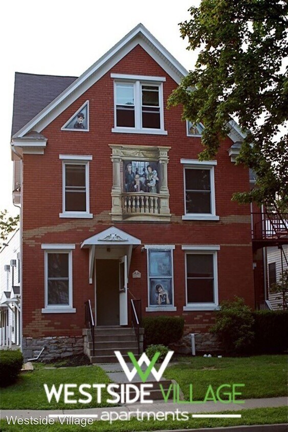 Primary Photo - Studio, 1 bath Room For Rent - 623 W. Coll...