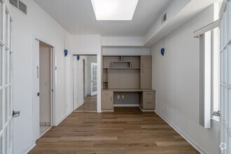 Interior Photo - 3139 Professional Dr