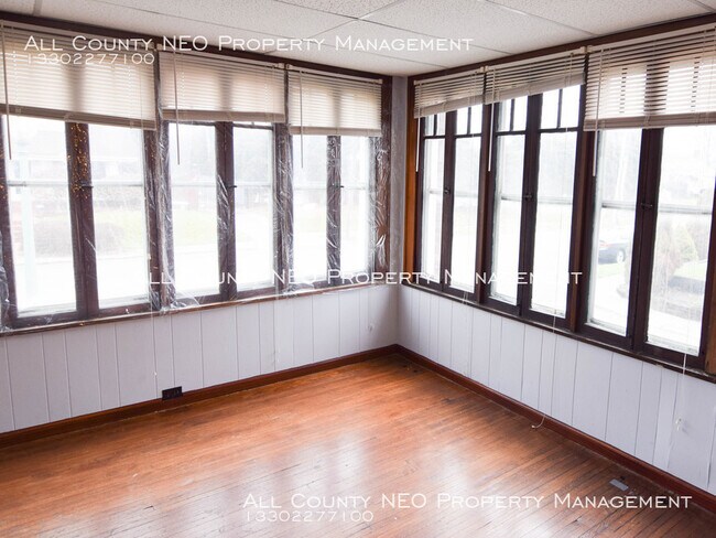 Foto del edificio - 3300 6th St SW 3 Bed, 1 bath