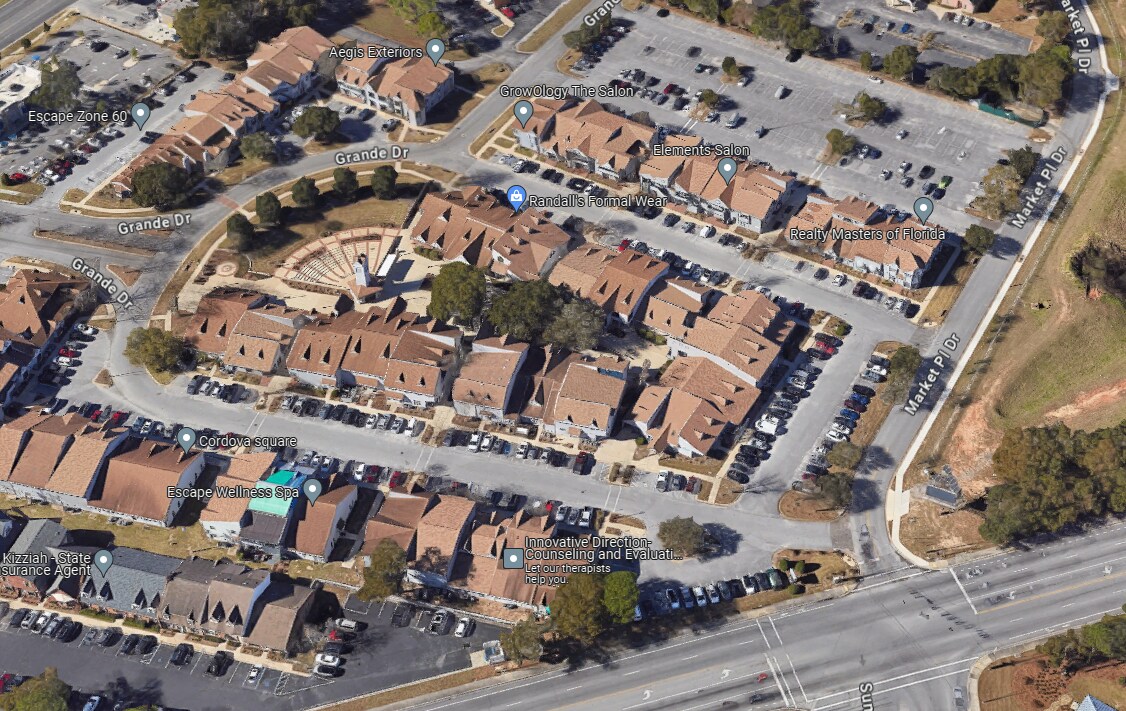 Primary Photo - 4400 Bayou Blvd