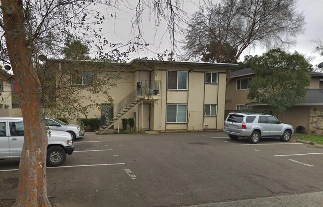 Building exterior - 2733 El Parque Cir