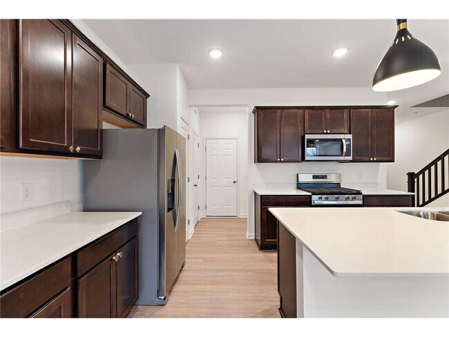 Building Photo - 4865 Avery Ct